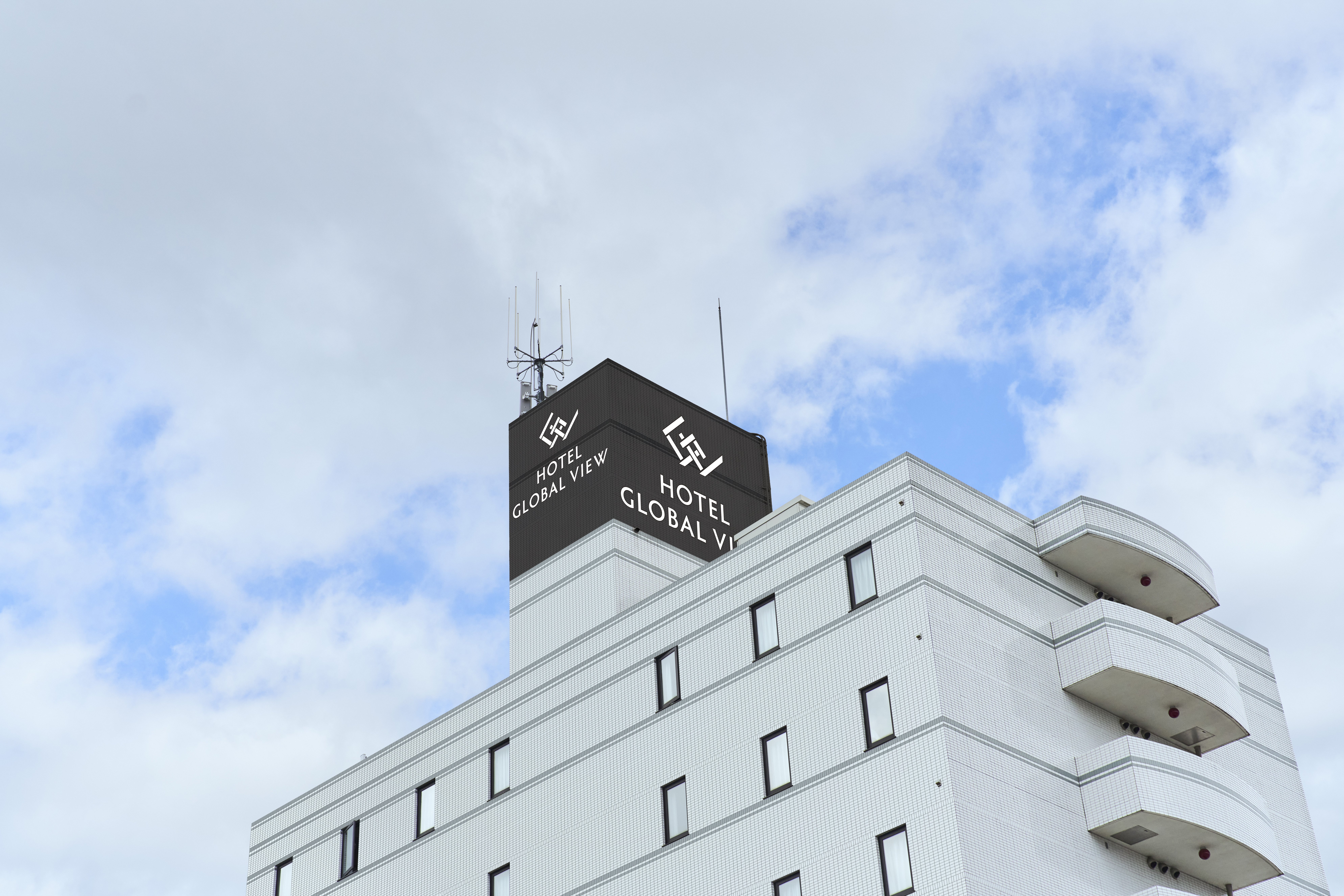 ホテル名称変更について