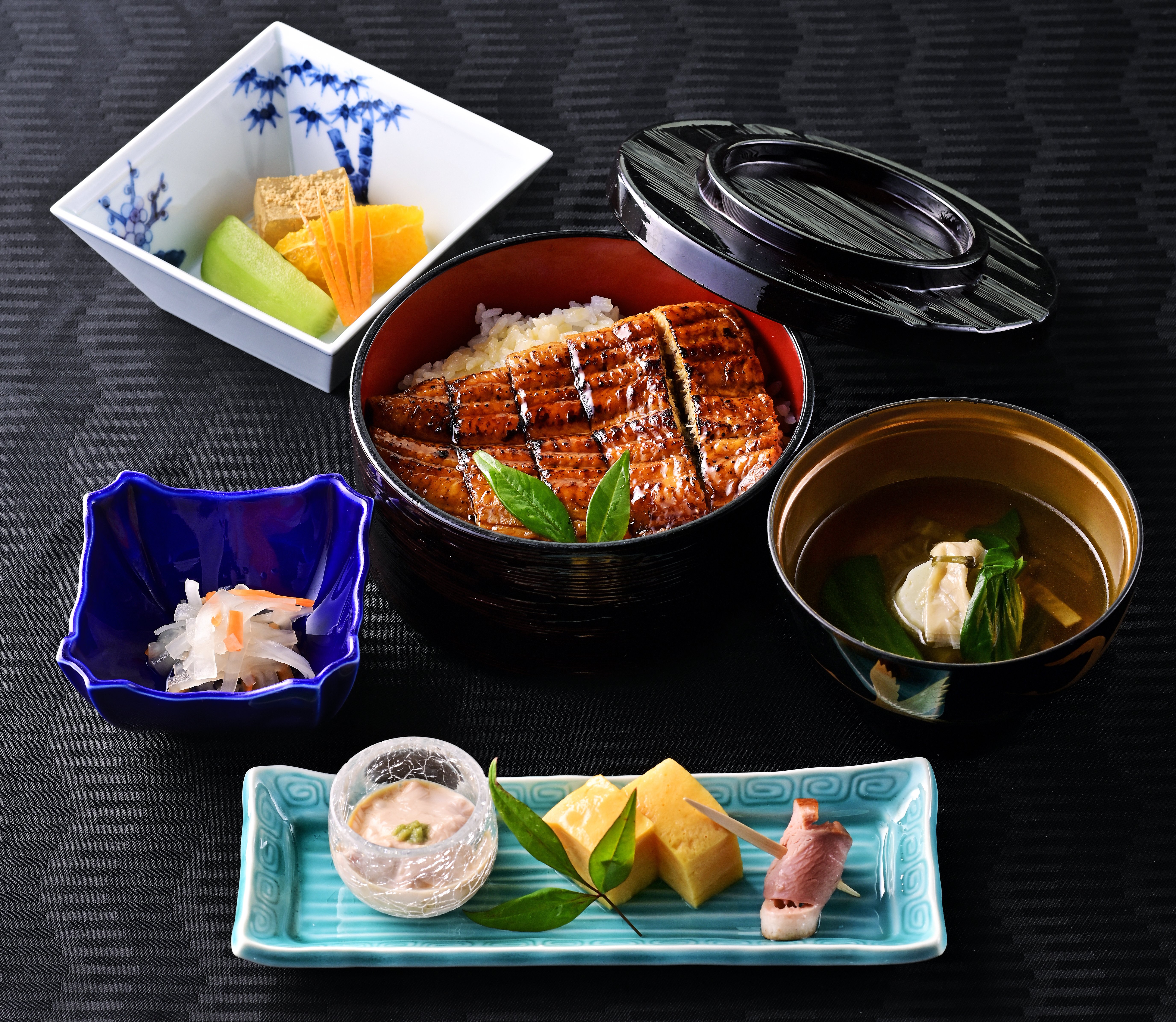 8月限定うな重【綵】