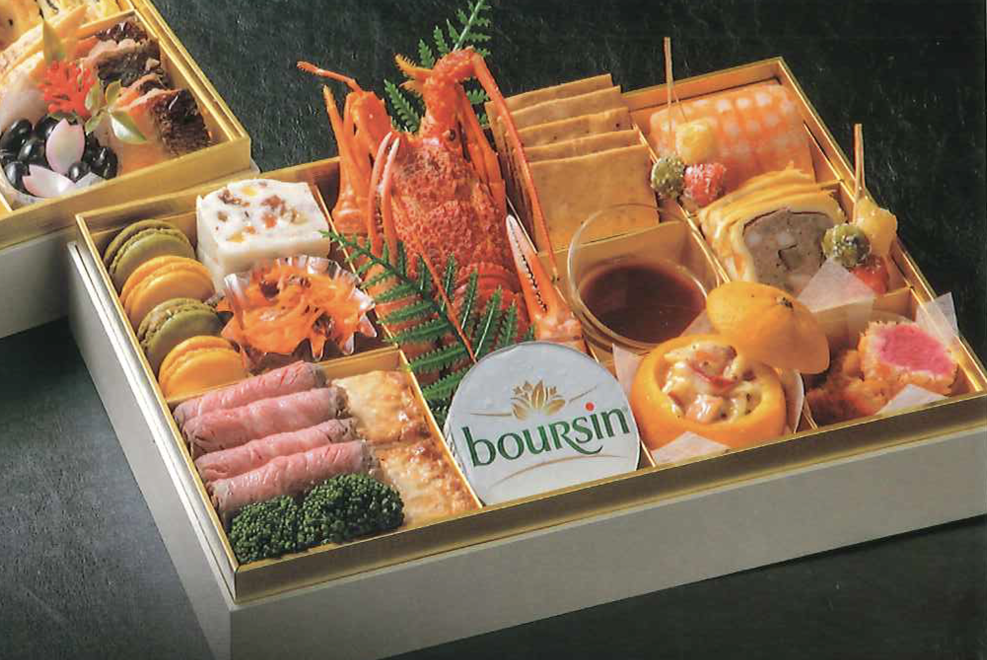 和洋二段重おせちのご予約承ります